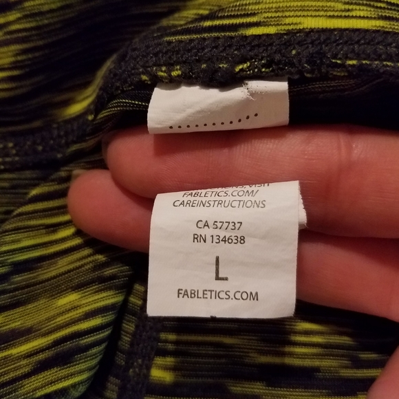FABLETICS Salar Printed Powerhold Capri Legging L - Picture 3 of 7